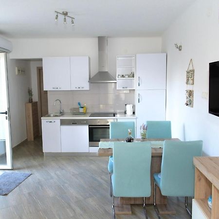 Apartman Murter 2+1 Exteriör bild