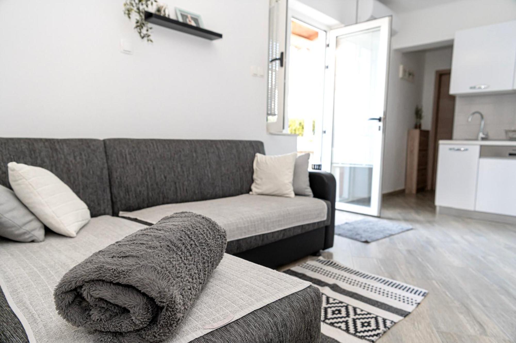 Apartman Murter 2+1 Exteriör bild